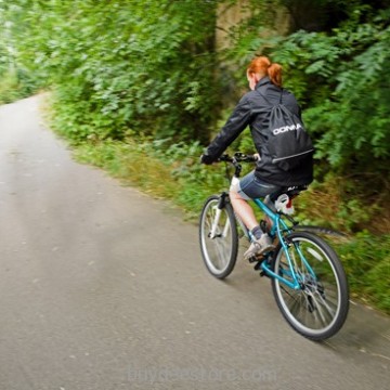 woman_and_bicycle_555 blogimage