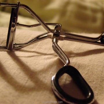 Eyelash Curler blogimage